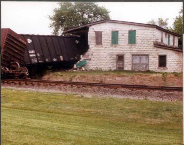 trainwreck5.jpg
